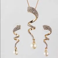 One set Free shipping Women&#039;s 18k Gold Filled Austrian Crystal unique design Chain Necklace Earrings Jewelry Sets women gifts