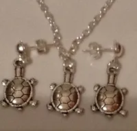 Les femmes les plus récentes tortue stud tortue collier pendentif boucle d'oreille Bijoux Scénographe Argent Vintage Punk Chain Collier Déclaration de bijoux cadeau