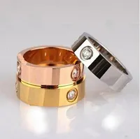 Heißer Verkauf Titanium Edelstahl-Liebes-Ringe für Frauen Männer Schmuck Paare Zirkonia Trauringe Logo Bague Femme 4mm mit Kasten