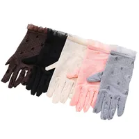 Lovely Lace Gloves Coniglio Pattern per le donne Fashion Ladies Girls Female Driving Protezione solare Guanti