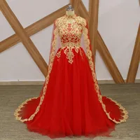 Eleganta kväll Formella klänningar 2018 Röda Tulle Prom Klänningar med Wrap Custom Robes de Demoiselle d'Honneur Sweep Train Robes de Mariée