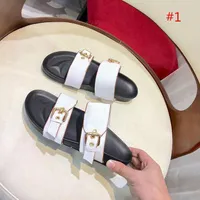 Mode lyx med låda Kvinnor Skriv ut Läder Läder Märke BOM Dia Mulle On-Trend Slide Sandal Lady Canvas Letter Anatomic Leather Yttersula