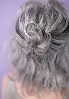 14 " волнистые седые волосы женщины конский хвост расширение человеческих волос серебристо-серый конский хвост шиньон серый пучок наращивание волос клип 120 г 140г