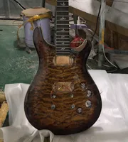 Super sällsynt privat lager Paul Smith Brown Quilted Maple Top Electric Guitar Abalone Birds Inlägg, 2 Humbucker Pickups, Eagle Logo Headstock