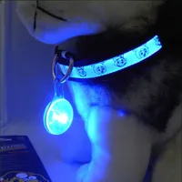 Pet Puppy Night LED Collar Pendant Pet Supplies Kattunge Säkerhet Varning Ljus Vandring Ryggsäck Spänne Vattentät