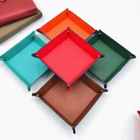 サイコロのテーブルゲームのための収納ボックスPUレザー正方形のトレイキー財布コインボックストレイデスクトップ収納ボックストレイ