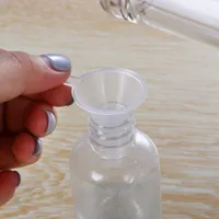 Mini Plastica trasparente Plastic Funnel Hopper Kitchen Accessori di cottura Gadget Profumo Emulsion Imballaggio strumento ausiliario