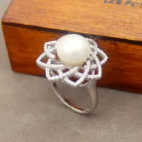 最新のデザインの太陽の花輪S925シルバー淡水真珠9-11 mm文化真珠の絶妙なハイエンドジュエリーギフト（真珠なし）