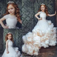 Toddler Girls 'Pagant Klänningar med Beaded Sash Long Sweep Ruffles Princess Party Gowns Capped Sleeves Födelsedag Flower Girls' Dress