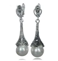 Kvinnors COSPAY Marcasite 925 Sterling Silver White Round Shell Pearl Earring Örhängen Äkta naturligt sötvatten 925 Silver