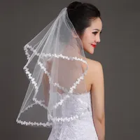 Mode Simple Short Courte Tulle Rouge et Blanc Mariée Veils Applique Edge Veils Robe de mariée Bridal Accessoires