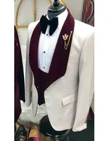 Bruidegom smoking groomsmen sjaal revers een knop op maat gemaakte mannen past bruiloft / prom / diner beste man blazer (jas + broek + vest + stropdas) M1416
