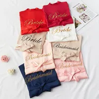Атласные шифоновые халаты для подружек невесты 2019 Индивидуальный дизайн Подарки для подружек невесты Вышивка свадебное платье для вечеринок Половина рукава M L XXL Пижамная одежда для вечеринок