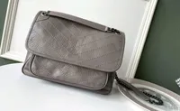 뜨거운 새로운 498894 28cm 니키 중간 빈티지 가죽 크로스 바디 어깨 가방, 프론트 플랩, 가죽으로 금속 체인 가방, 먼지 가방