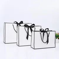 Creative Design Grote Zwarte Grens Witte Kraft Papieren Tas Met Handvat Bruiloft Gunst Bowknot Papieren Gift Bag