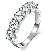 Sterling Silver Smycken 2.5ct 5 stenar NSCD Diamantring för kvinnor 18K Vitguld Pläterad Årsdag Ring Märke Kvalitet Lyxig Vintage Ring