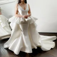 Ivory Vintage Overtkirts Suknie Ślubne V Neck Ruffles Satin Mermaid Bridal Dress Custom Made Plus Size Wedding Vestidos de Novia