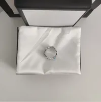 Hoge kwaliteit zilveren plaat ring neutrale bloem Ben Patroon Geme Pearl Moeder-van-Pearl Ring Mode Nieuwe Trend Ring Mode-sieraden
