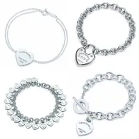 Bracelet en forme de coeur Bracelet de bracelet 925 Sterling Silver Coeur T signe Pendentif Simple Design Simple pour femmes Élégant Bijoux fine logo