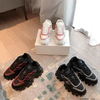 Tasarımcı Cloudbust Thunder Sneakers Lüks Casual Kadın Erkek Ayakkabı Boy Sneaker Işık Kauçuk Sole 3D Eğitmenler Bayan Büyük Boy 36-46