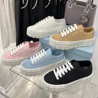 Prada prad 2021 Designer Women Nylon Casual Shoes Gabardine Classic Canvas Sneakers Lnspired by motorcycle Thick rubber sole Ariangular logo adorns the sides Fashion shoe