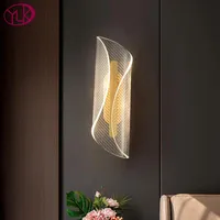 Lampa ścienna Kreatywna konstrukcja LED Oprawa oświetlenia do sypialni Złota Acryl Acryl Cankusowa Dekor Home Decor Bedside TV