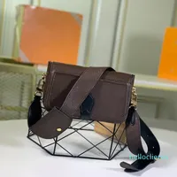 Luxurys Designer Bags Officier Pouch Leather Handbag Women Shoulder Bags with Coin Purse Black Brown Lady Dress Crossbody Bag