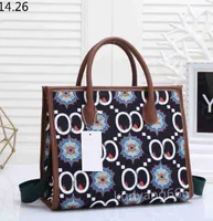Ny stil damer varumärke väskor plånbok Casual handväska modeblomma kvinnlig väska PU läder handväska dam en-axel stor kapacitet