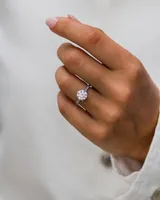 Jovovaxile 10K 화이트 골드 8 * 8 mm 밝은 둥근 컷 2 캐럿 다이아몬드 Moissanite 링 실험실 재배 된 다이아몬드 반지 여성용 결혼식