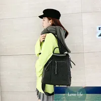 حقيبة سفر حقيبة المرأة الجديدة الكورية نمط جلد طبيعي الأزياء حقيبة الظهر تنوعي الجلود الناعمة المضادة للسرقة الاستخدام المزدوج