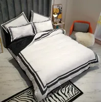 Set di biancheria da letto in tessuto in pile Set di copertura trapunta stampata Queen Size Set di copertura di vendita 2 cuscini da lettiera copertura da letto