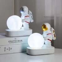 Creatività classica astronauta luna lampada decorazione domestica soggiorno soggiorno decorazione desktop astronauta poco notte luce scollegata