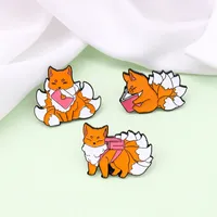 Cute Fox Nail Polish Pin Sly Fox Nove Tail Fox Love Carta Leia um livro Broche Personalizado Badge Lapel para crianças Casal Jóias