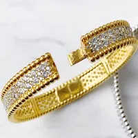 Kvinnor Crystal Bangle Smycken 18K guldfärg lycklig mousserande tre rader av diamantbangle armband Alla hjärtans dag smycken gåva
