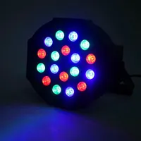 Nouveau design 30W 18-RGB LED Auto / Voix Control DMX512 Haute luminosité Mini Stage Lampe (AC 110-240V) Noir * 2 feux de tête en mouvement