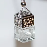 Essenti￫le oli￫n Verspreidt kubus holle auto parfum fles achteruitkijk ornament hangende luchtverfrisser voor geur lege glazen fles hanger 1207