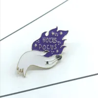 Hocus Pocus Pin Silver Witch Mano Broche Mágico Púrpura Llama Insignia Gótica Estética Joyería Horror Regalo de Halloween