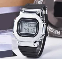 최고 판매 남성 2021 새로운 도착 방수 시계 스테인레스 스틸 실버 골드 디지털 LED 손목 시계 Autolight 레저 스포츠 시계 시계