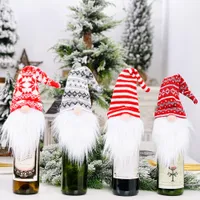 Noel Baba bebek şarap şişesi kapak dekorasyon şişe kapağı noel dekorasyon süsler yün 1 adet Noel şarap şişesi kapağı