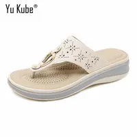Yu Kube Summer Chaussures Femme Sandales Sandalias Mujer 2020 Slides toppantes Flops Helges Chaussures pour femmes Flat Ladies Sandals Plus taille A4JQ #
