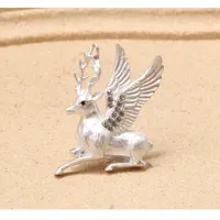 Pins, spille Lovely Sika Deer Retro Elk Brooch Flying Animal Pin Regali di Natale per uomo e donna