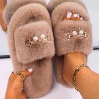 Fluffy Slippers Women Outdoor Pearl Decor Bedroom Sandals Flats Furry Slides Platform Home Luxury Designer Winter Shoes