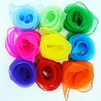 Маленькие квадратные шарфы имитировали шелковый шифон сплошной цвет танца шоу новые конфеты цвета ветрозащитные женщины дети шарфы 20 цветов 60 * 60см