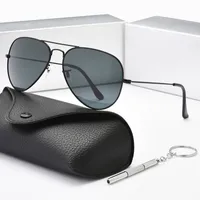 Luxury Men Classic Pilot Designer Solglasögon HD Polariserad Solglasögon Körning Fiske Eyewear För Män Kvinnor UV400 Skydd