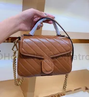 Hot Designers Luxurys Sac ￠ main crossbody classique Femmes Love Love Handing Handbag Clutch Tote Lady Marmont Sacs Purse Chains Shopping Tote