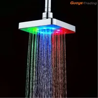 Sıcaklık Kontrolü Romantik Işık Banyo Duş Başlıkları Kendinden Powered Yağmurlama 8 LED Işıklar 7 Renkler 6 inç Aydınlık Kare Kafa Döndürme Eğik Çevir Kurulumu Kolay