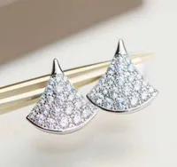 2021 Vendita calda Forma del fan di qualità lussuosa con diamante per le donne gioielli da sposa regalo spedizione gratuita PS3562