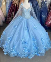 Sky Blue Quinceanera Klänningar med Cape Sequins Pärlor 3D-blommor Backless Sweet 16 Dress Princess Ball Gown Vestidos de 15 años