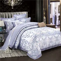 Luxury Silk Bedding Set Golden Jacquard 60s Bomull King Queen Storlek Lace Bed Set Satin Duvet Cover Linne Kudde Bedsheet Hem Textil