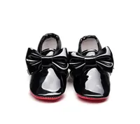 Czerwony dolny patentowy skórzane buty dziecięce dla dziewcząt Big Bow Newborn Baby Girls Moccasins Infant First Walker Crib Shoes 0-24m1